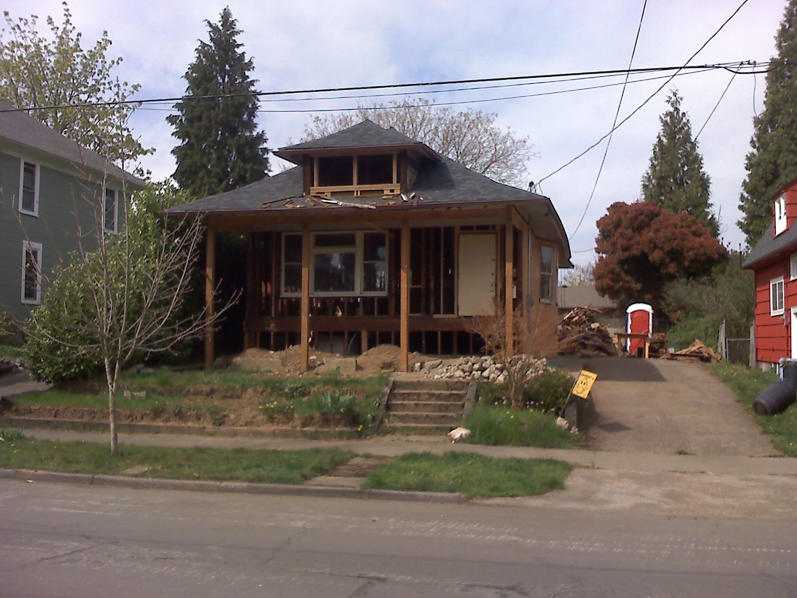 [Skinless House in Sellwood]