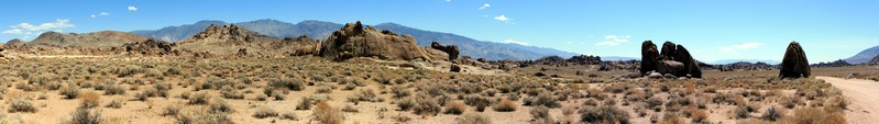[More of the Alabama Hills]