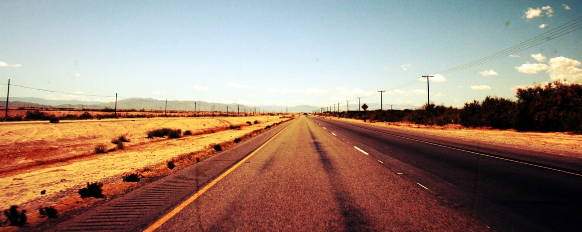 [North on CA-86 Parallel to the Salton Sea]